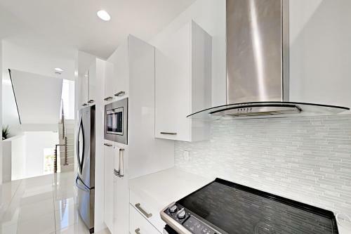 14th & Ocean Townhomes #14b