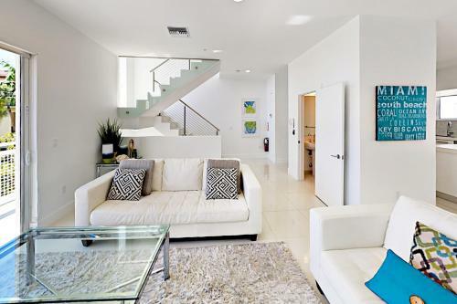 14th & Ocean Townhomes #14b