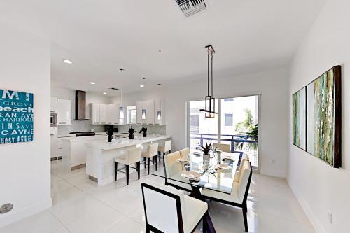 14th & Ocean Townhomes #14b