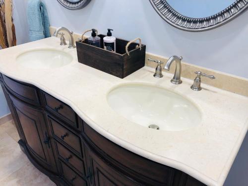 Intracoastal Waterview 1 Block Walk To Beach 4 Rooms