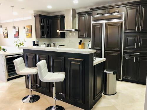 Intracoastal Waterview 1 Block Walk To Beach 4 Rooms