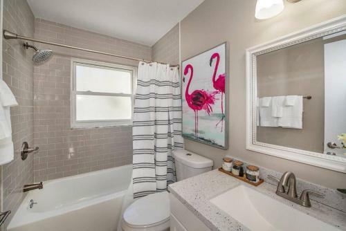 Heated Pool Home 5 Minutes From Beach, Sleeps 8!