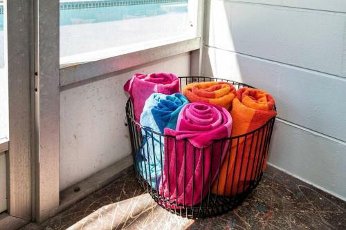Heated Pool Home 5 Minutes From Beach, Sleeps 8!
