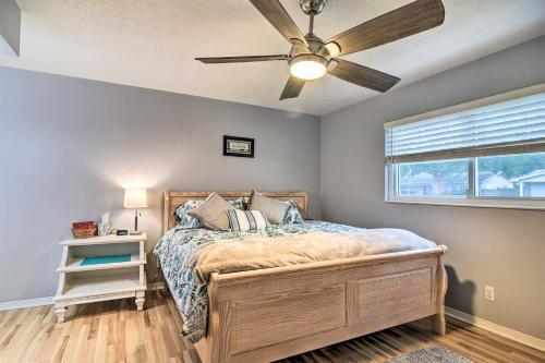 Sunny Hideout With Fenced-in Yard Pets Welcome