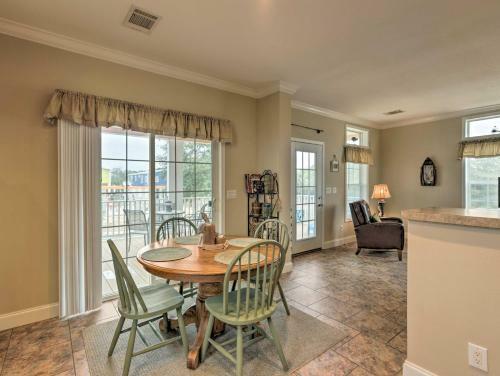 Anchors Away In Steinhatchee Home With Deck!