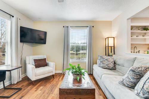 Downtown Cottage Retreat