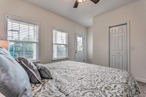 Idyllic Pensacola Home With Yard And Fire Pit!