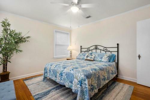 Dolphina House Pensacola
