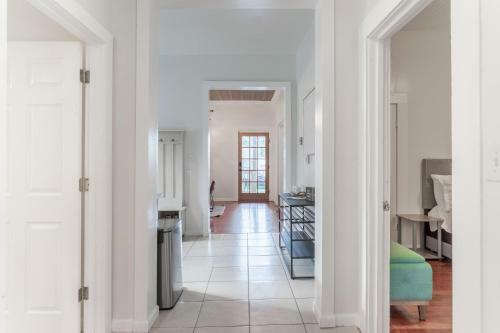 The Charming Loft In Downtown Pensacola - 9 Mi From The Beach