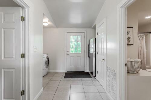 The Charming Loft In Downtown Pensacola - 9 Mi From The Beach