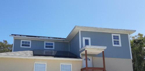 Casa Tranquila - 3 Bed 2 Bath Upper Story Apartment