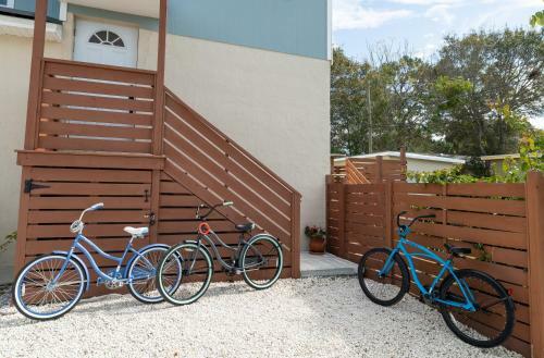Casa Tranquila - 3 Bed 2 Bath Upper Story Apartment