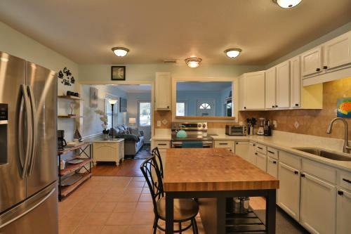 Gulfport Coastal Cottage