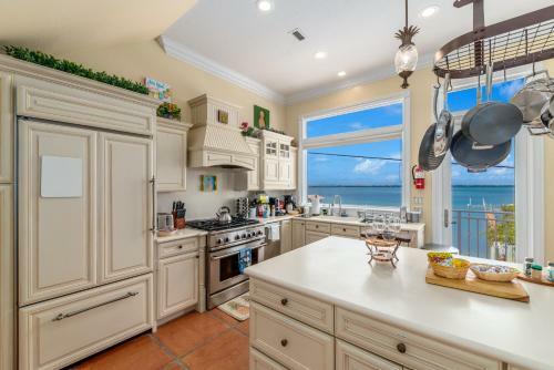 Eden Beach Retreat