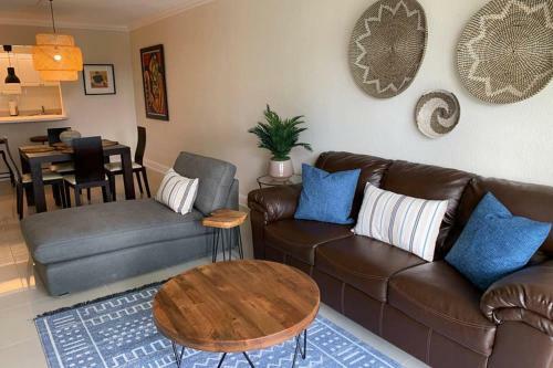 Beautiful Apartment Steps Away From The Beach