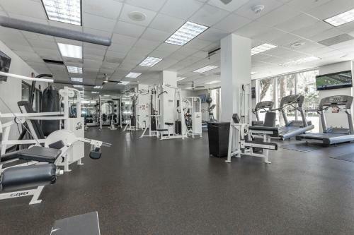Bright Apartment With Balcony And Nice View - 2br 1ba