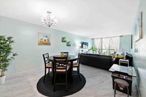 Apartamento Ocean View - Walk To Beach! Bright And Spacious!