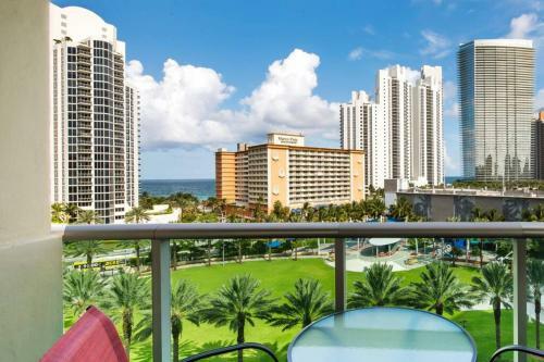 Apartamento Ocean View - Walk To Beach! Bright And Spacious!