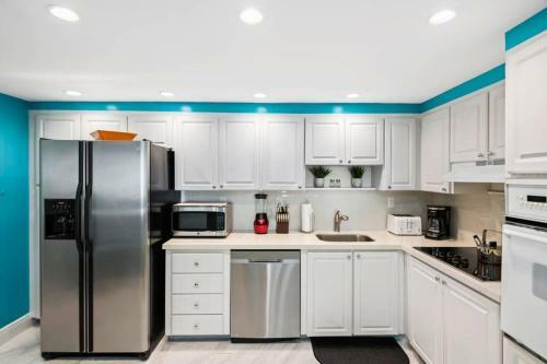 Apartamento Ocean View - Walk To Beach! Bright And Spacious!