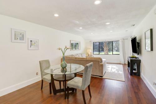 Apartamento Saddlebrook Golf Course View Condo With Kitchen
