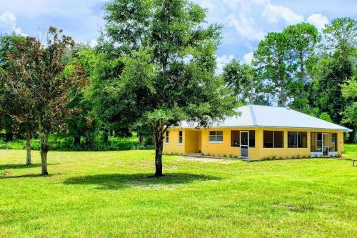 Little Ridge Ranch-east House