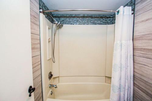 Saddlebrook Unit 3130 - Lakeview Oasis
