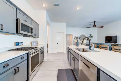 Wildwood Home With Lanai In Senior Community!