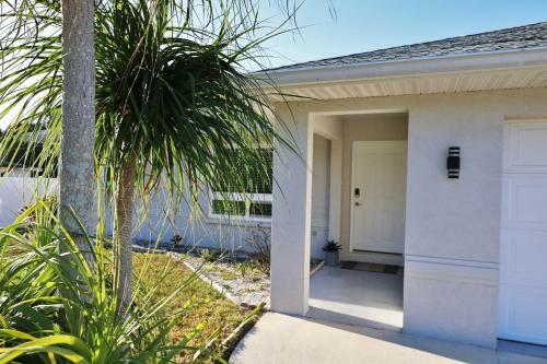 Quite Homeaway,venice Beach,shops,bbq,bikes ,beach Stuff.