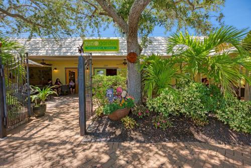 Villa Remodeled Perfect Location