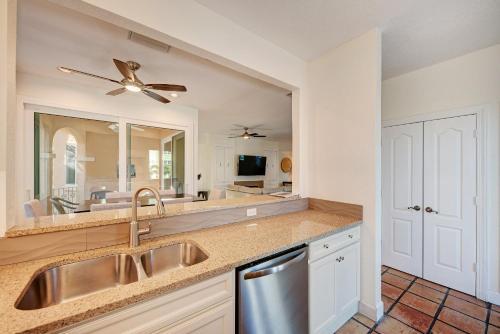 Villa Remodeled Perfect Location