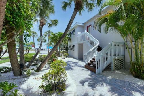Canal Upper-gorgeous 3 Bed 3 Bath Near Sk Village