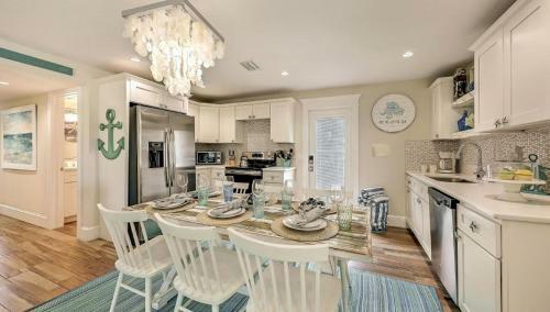 Canal Upper-gorgeous 3 Bed 3 Bath Near Sk Village