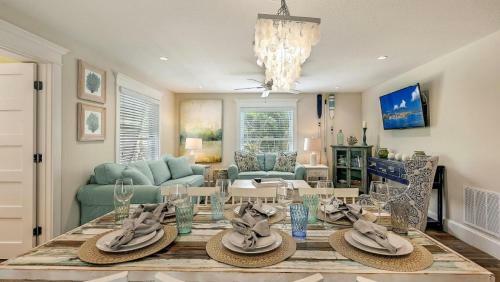 Canal Upper-gorgeous 3 Bed 3 Bath Near Sk Village