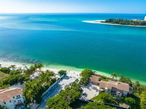 Villa Buena Vida; By Beachside Management