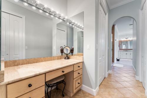 Villa Buena Vida; By Beachside Management