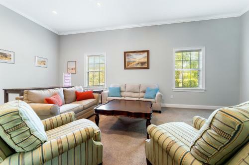 Villa Buena Vida; By Beachside Management