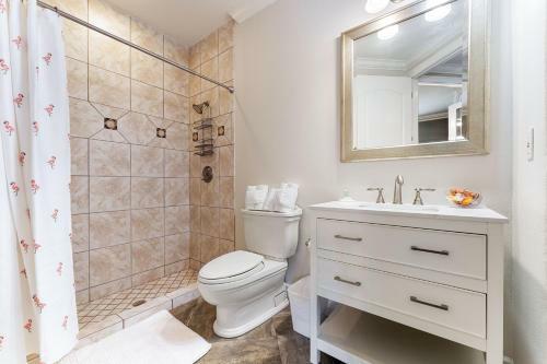 Villa Buena Vida; By Beachside Management