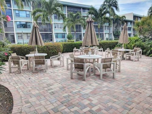 Exquisite Penthouse Residence At Loggerhead Cay With Bikes