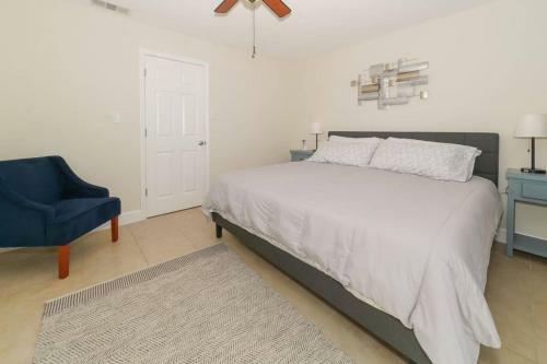 Lovely Cottage - Close To Siesta, Shops & Dining