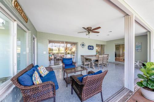 Sara Bay Retreat