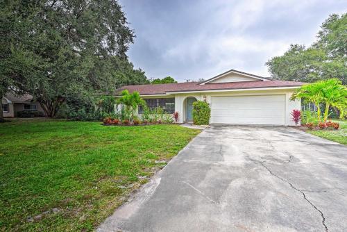 Modern Sarasota Home With Private Pool And Grill!