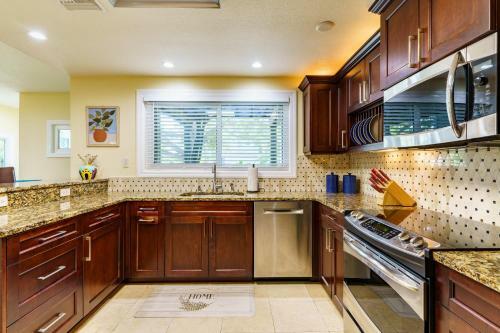 Coastal Beauty - A Beautiful New Property Close To Everything