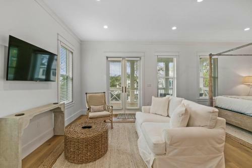 146 S Gulf Drive