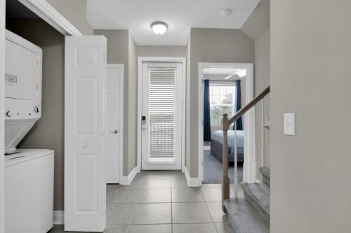 Private Townhouse With Gym Access & Free Dolphin Cruise