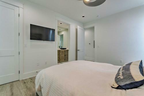 Sunny Santa Rosa Beach Escape With Rooftop Deck!