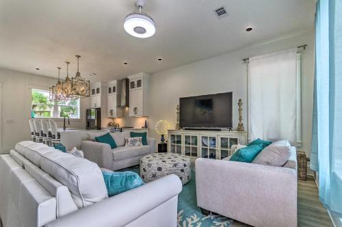 Sunny Santa Rosa Beach Escape With Rooftop Deck!