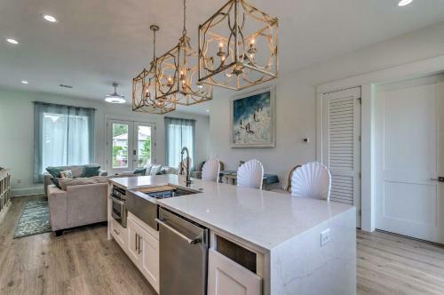 Sunny Santa Rosa Beach Escape With Rooftop Deck!