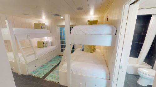 Outside The Box 2112 E County Hwy 30a By Dune Vacation Rentals