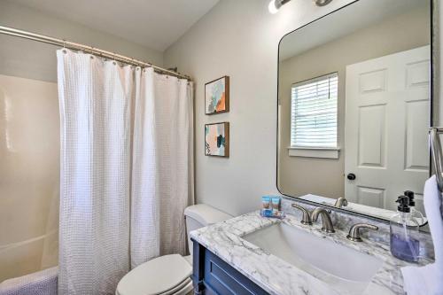 Newly Renovated Home With Patio, Bikes And Grill!