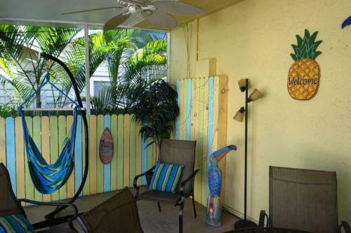 The Pineapple House With Private Pool! Home
